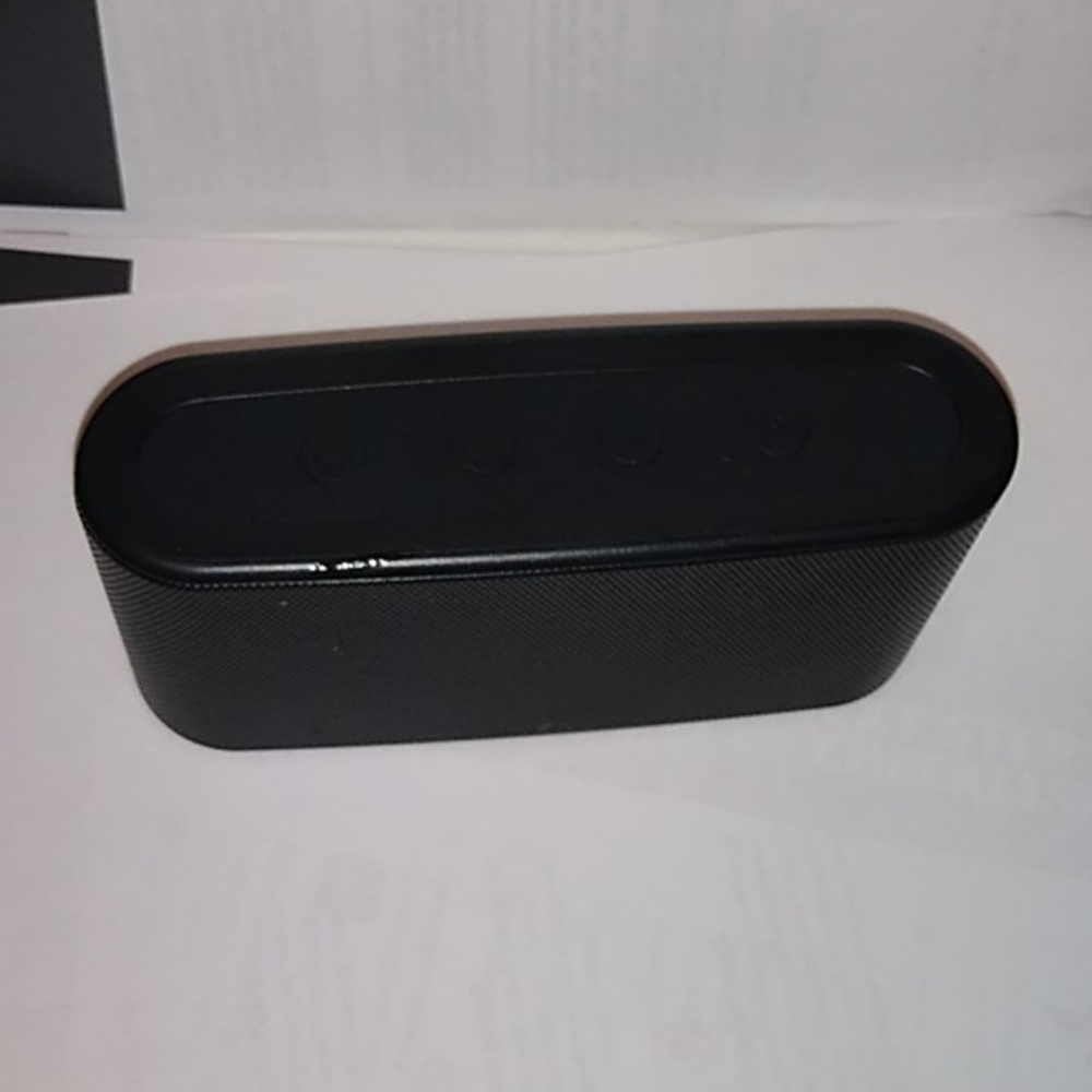 Water proof wireless speaker